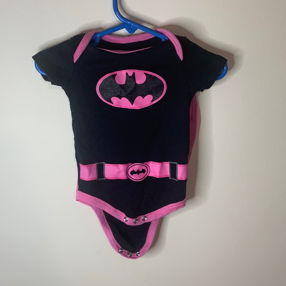 Batgirl 2pc outfit, pink and black 3/6 months